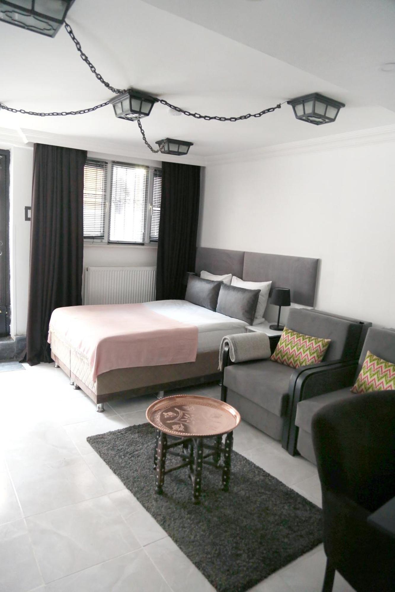 Bayer Hotel Istanbul Room photo